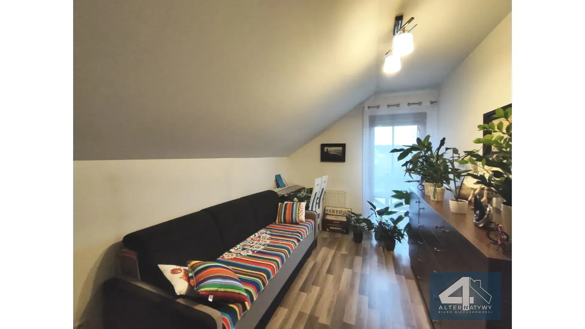 Zadbany, piętrowy dom/100 m²/Wierzeje 16