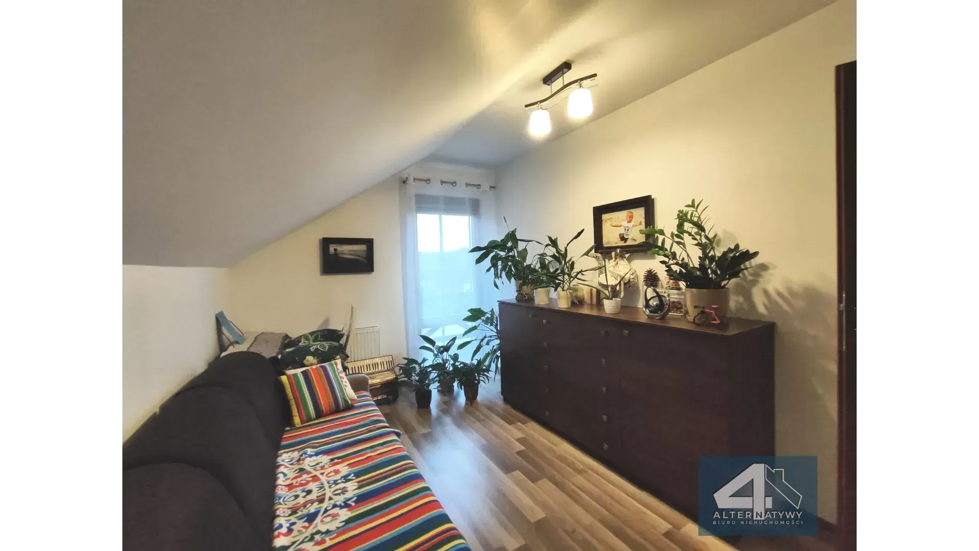 Zadbany, piętrowy dom/100 m²/Wierzeje 18