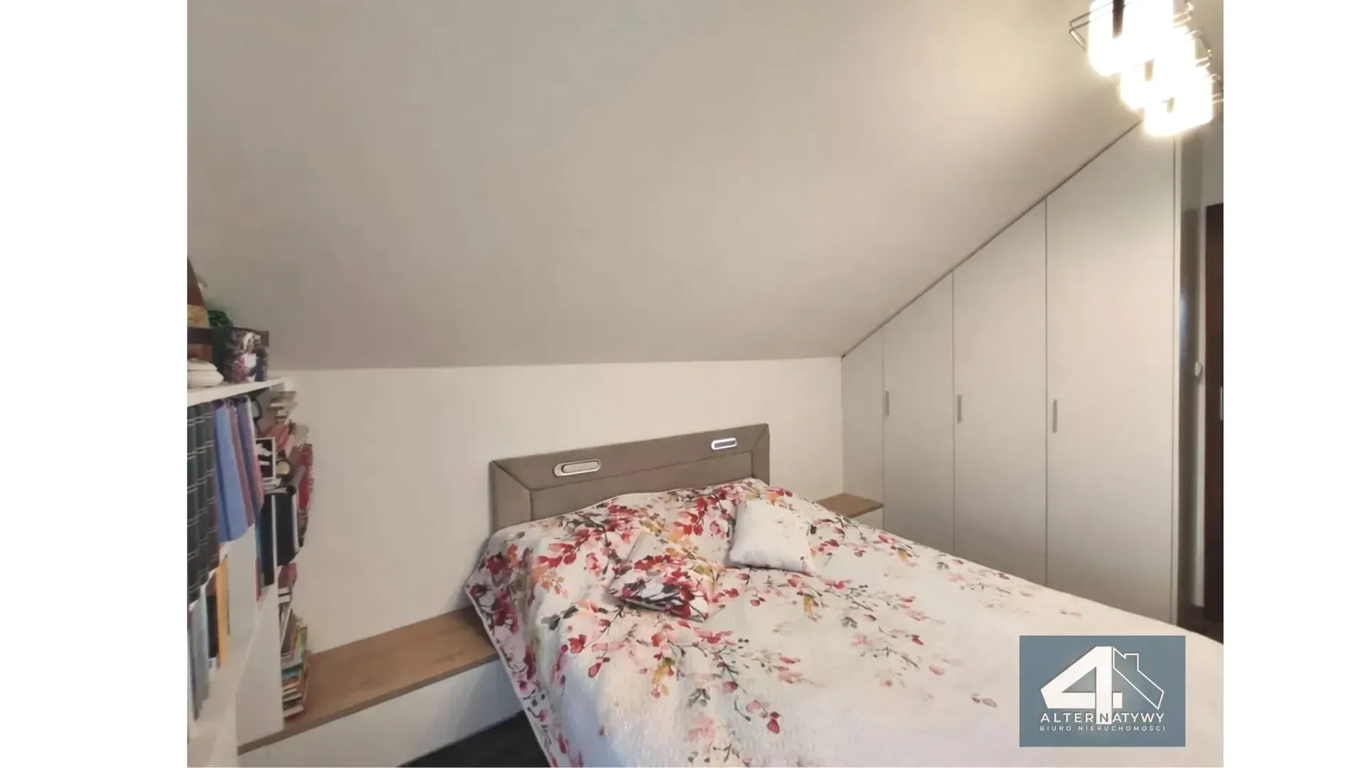 Zadbany, piętrowy dom/100 m²/Wierzeje 19