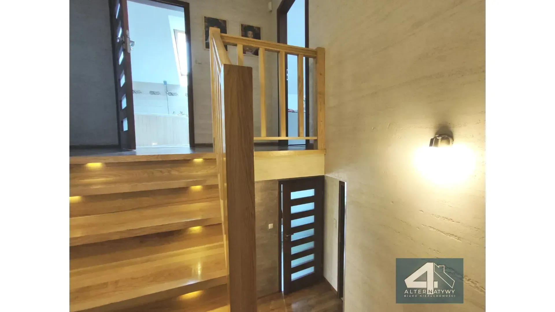 Zadbany, piętrowy dom/100 m²/Wierzeje 24