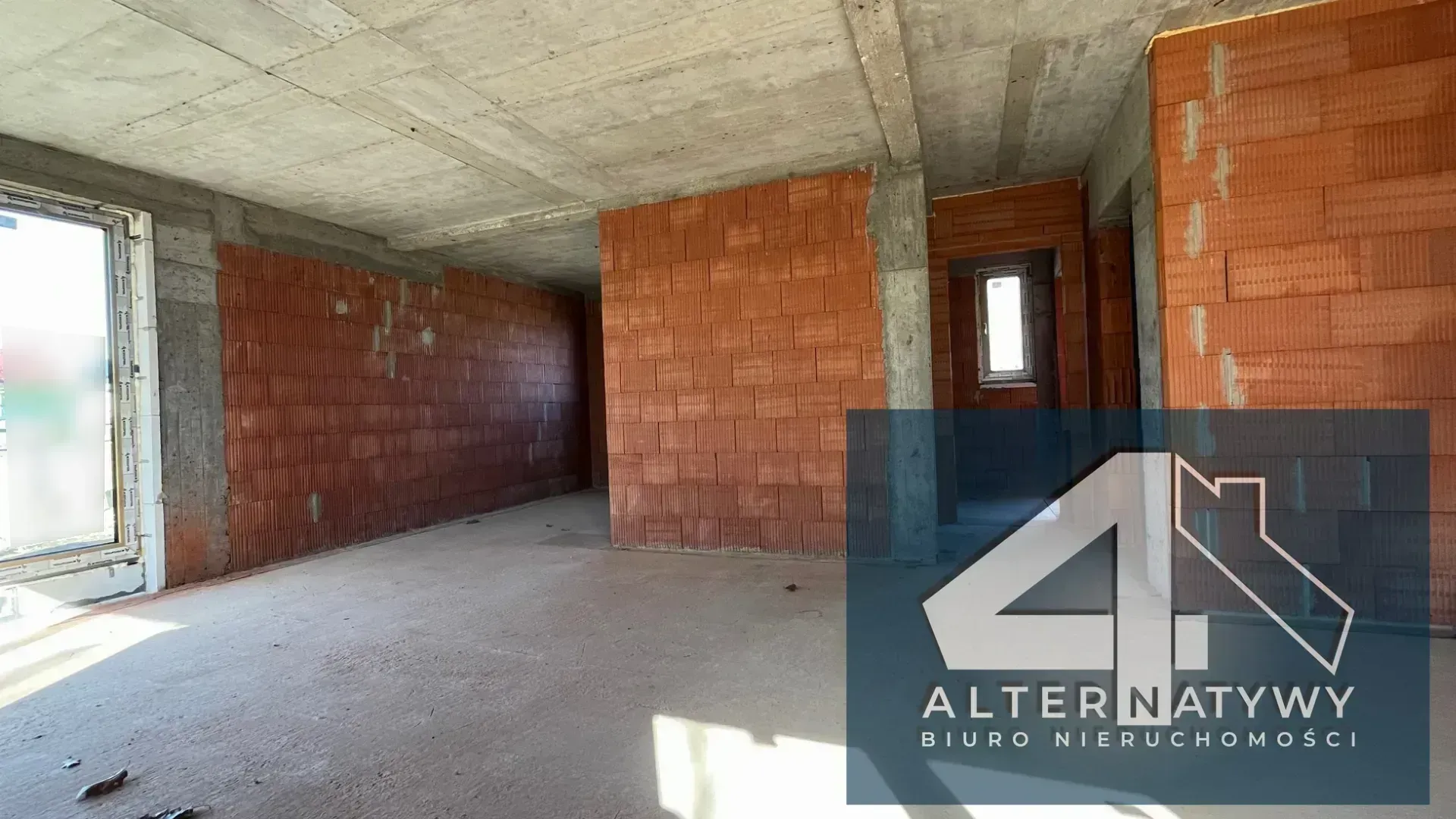 Nowa inwestycja z dużymi  przeszkleniami 8