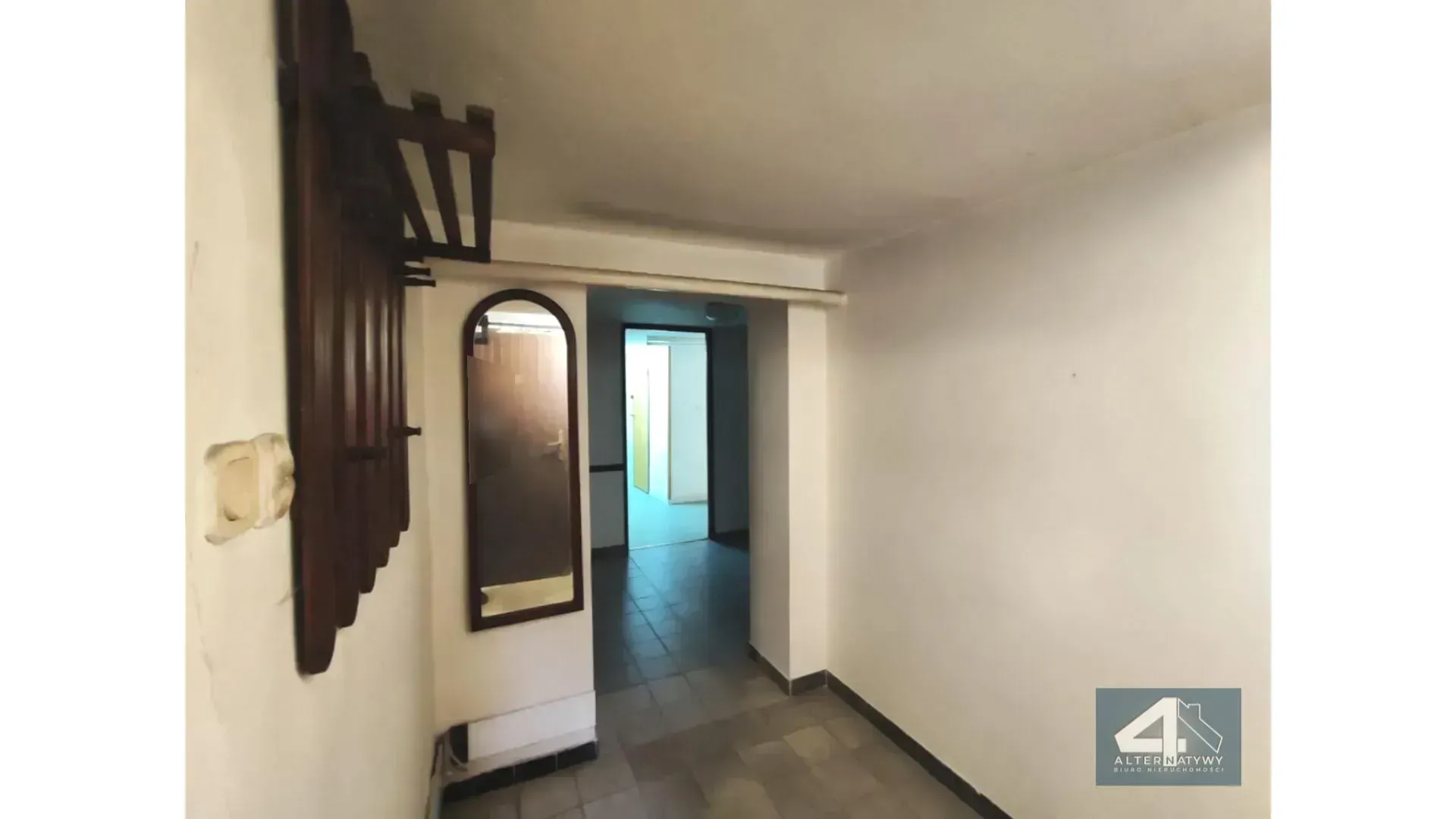 Szeregowiec/4 kondygnacje/Duża działka 32