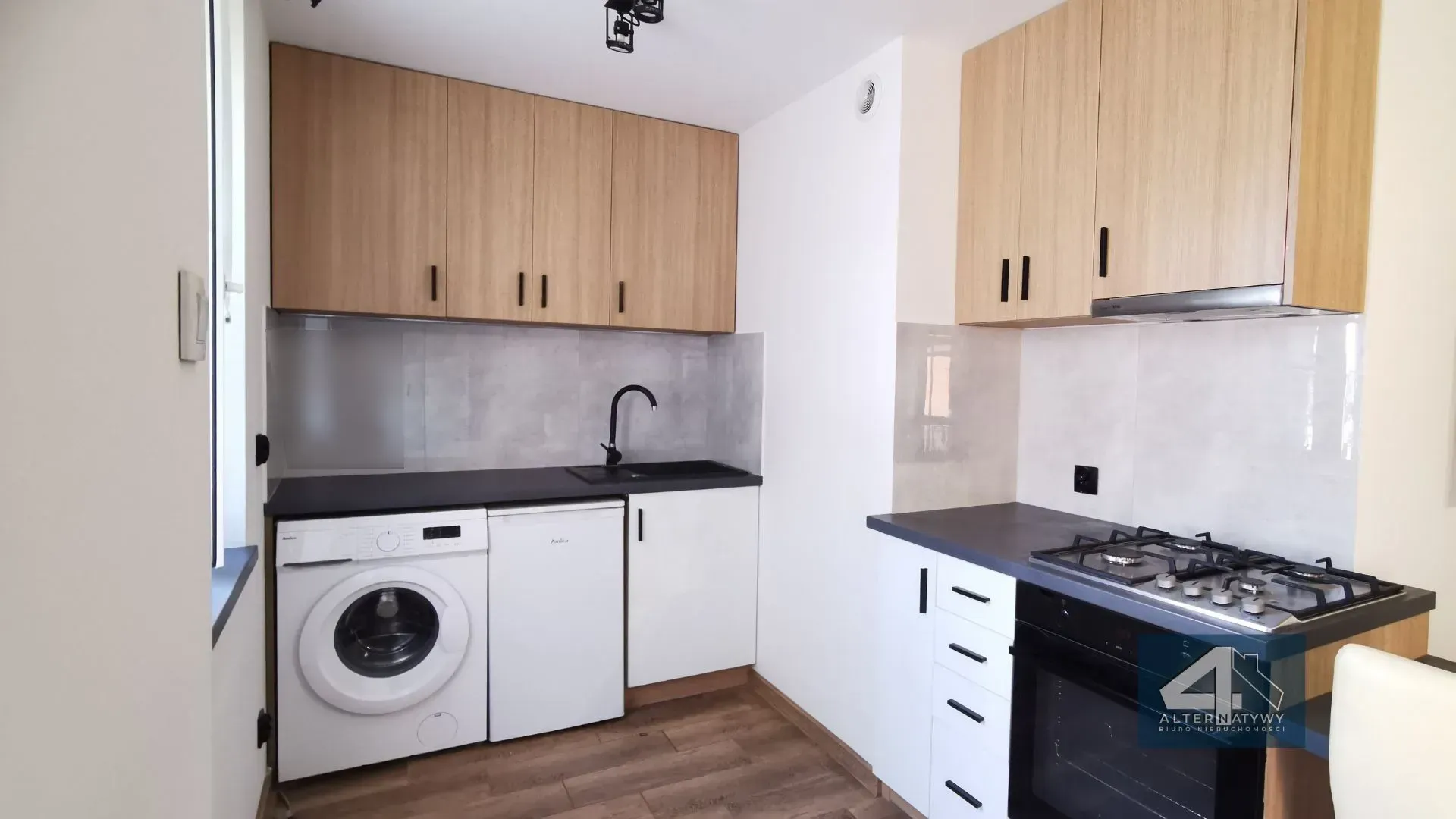 Kawalerka| Po remoncie| Do wprowadzenia 2