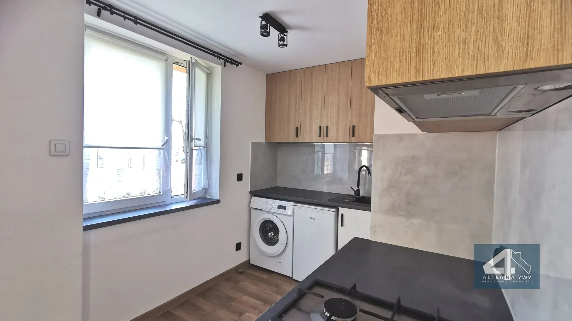 Kawalerka| Po remoncie| Do wprowadzenia 8