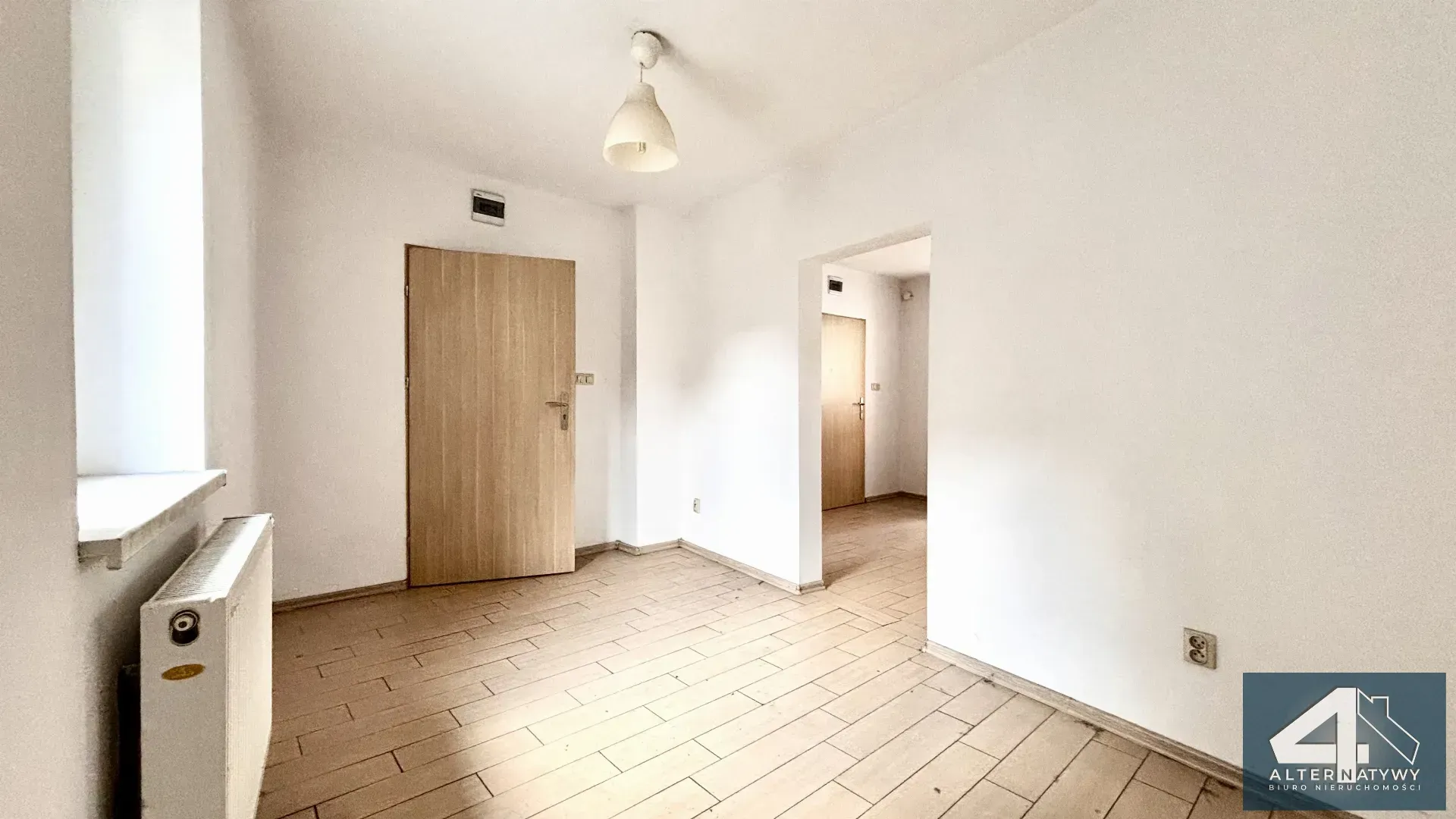 DOM W CENTRUM Z POTENCJAŁEM INWESTYCYJNYM 4