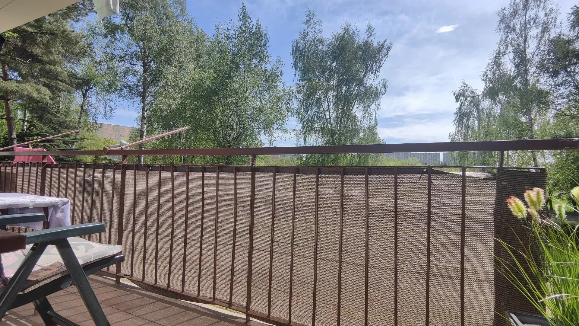 Mieszkanie na parterze z widokiem na zieleń 12