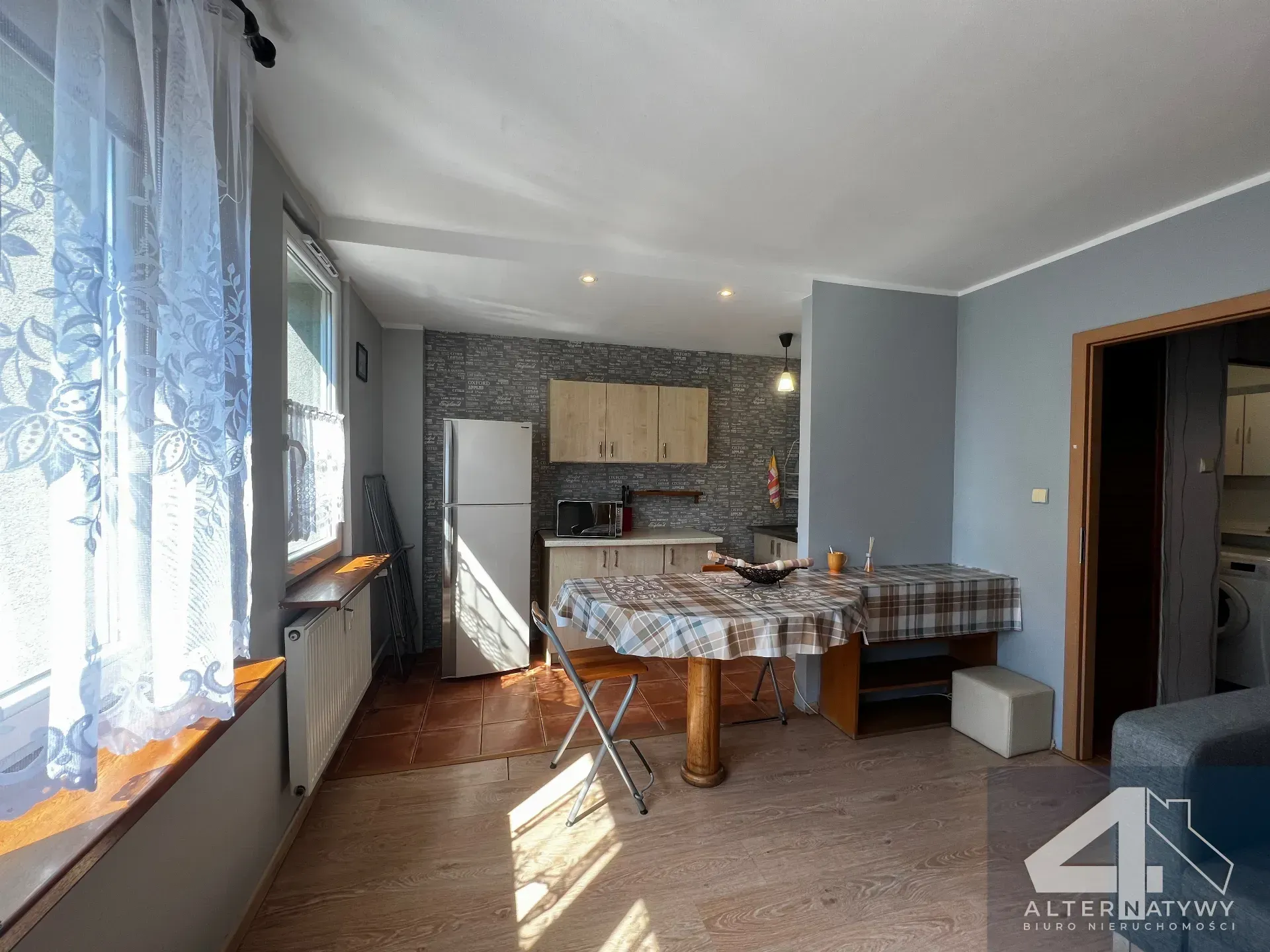 30m² | Kawalerka | Do zamieszkania | Oś. nowiny 5