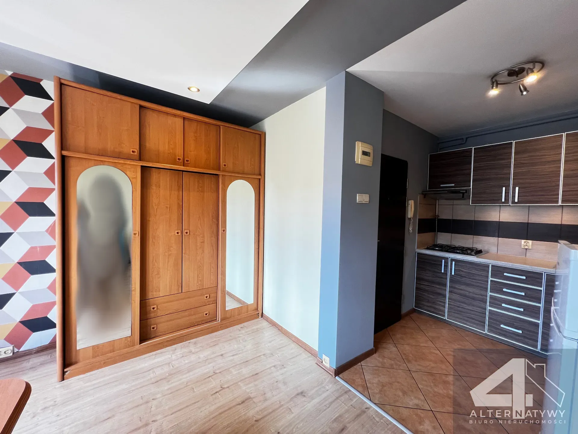 30m² | Kawalerka | Do zamieszkania | Oś. nowiny 2