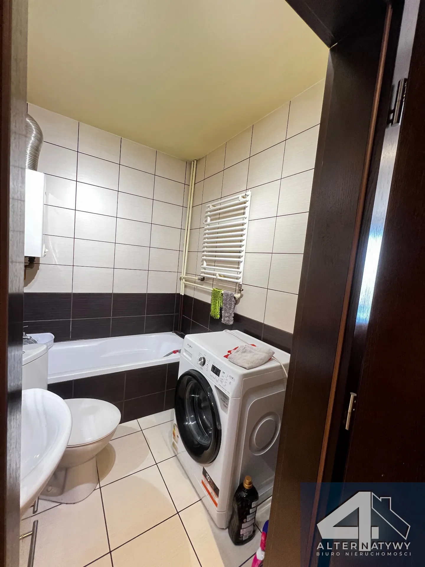 30m² | Kawalerka | Do zamieszkania | Oś. nowiny 9