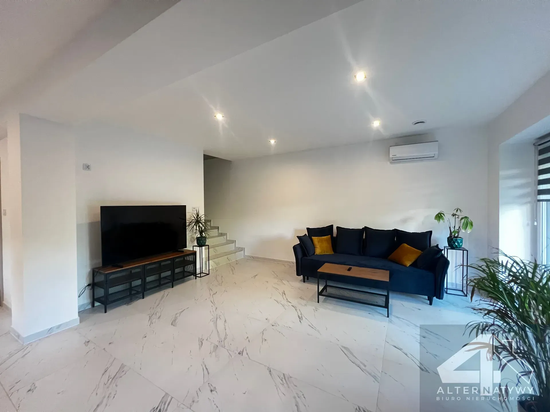 44m² | 2 Pokoje | Do Remontu | Śródmieście 5