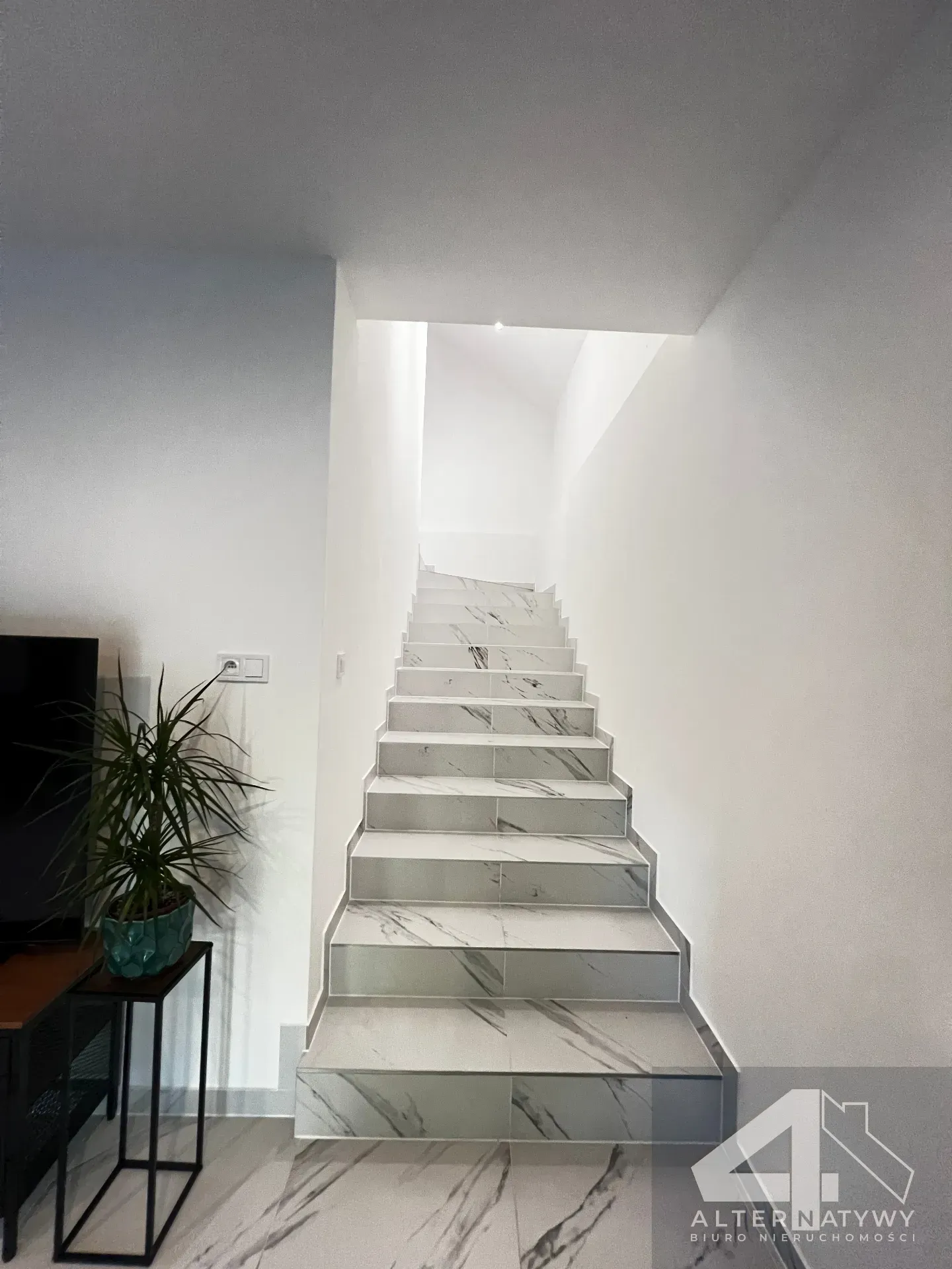 44m² | 2 Pokoje | Do Remontu | Śródmieście 13