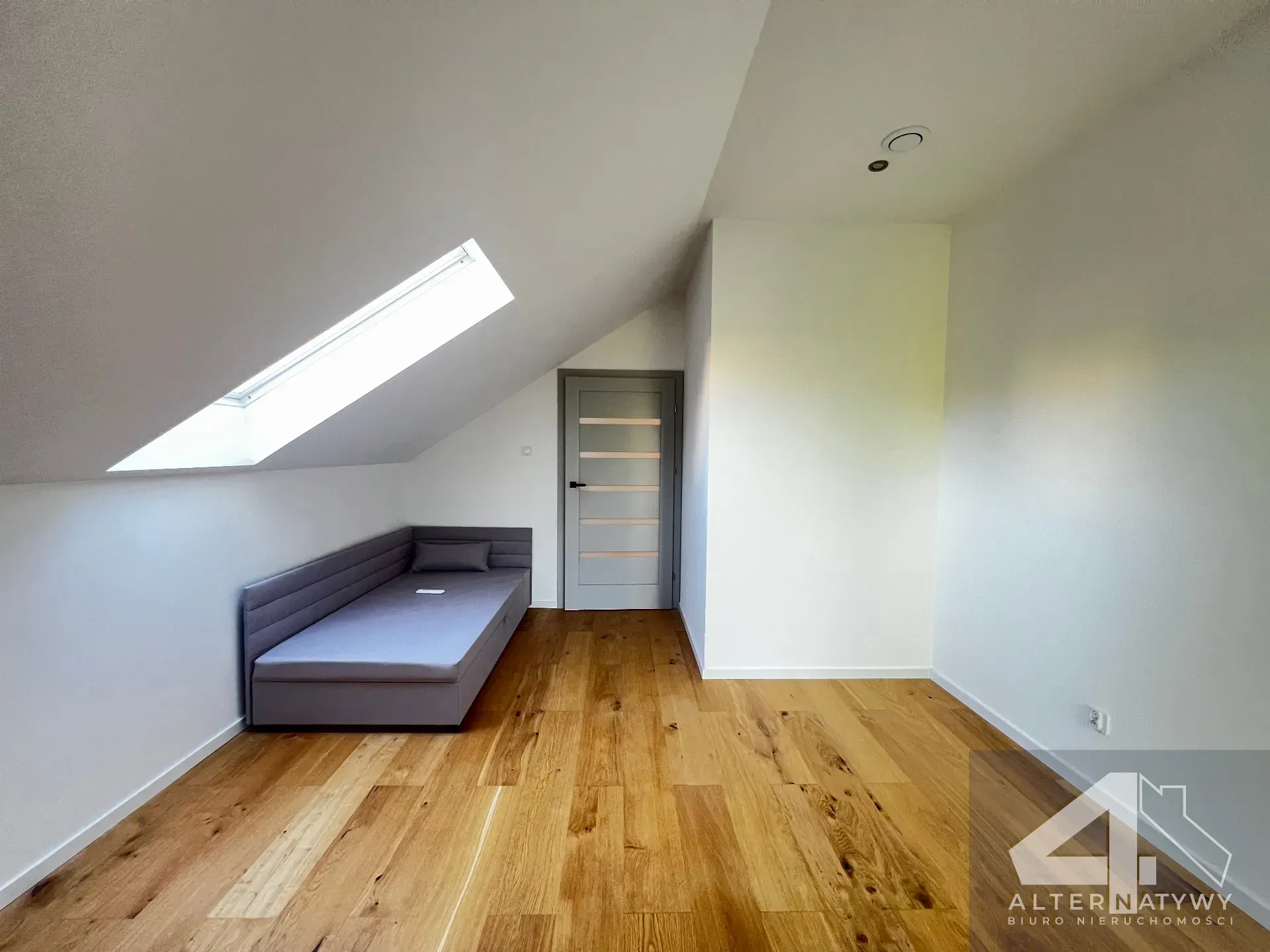 44m² | 2 Pokoje | Do Remontu | Śródmieście 17