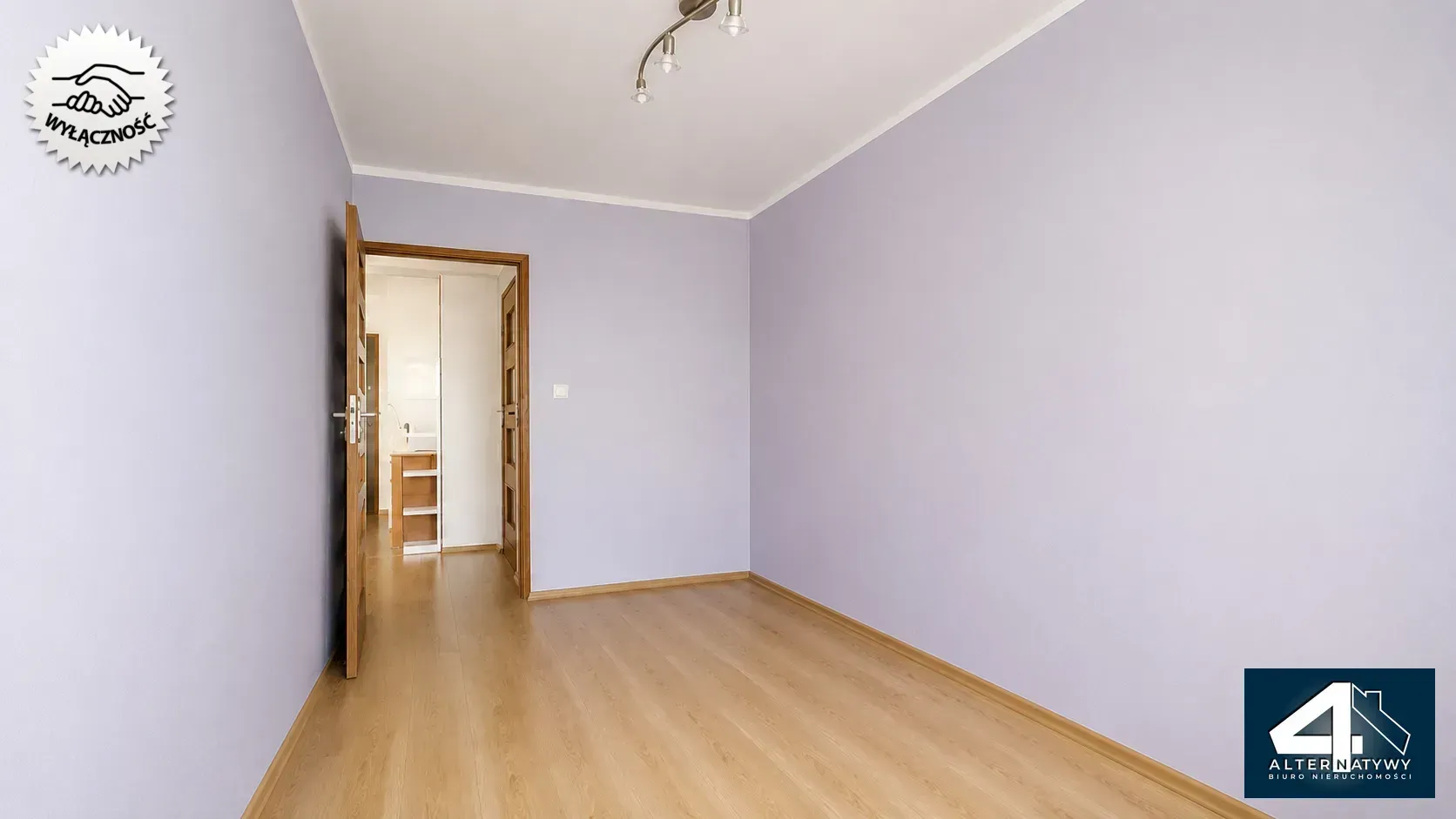 Piaseczno; 2 pokoje;  balkon; winda; garaż 5