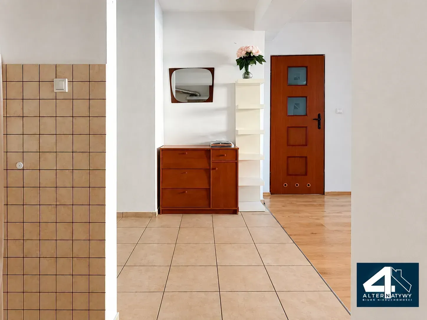 Piaseczno; 2 pokoje;  balkon; winda; garaż 4