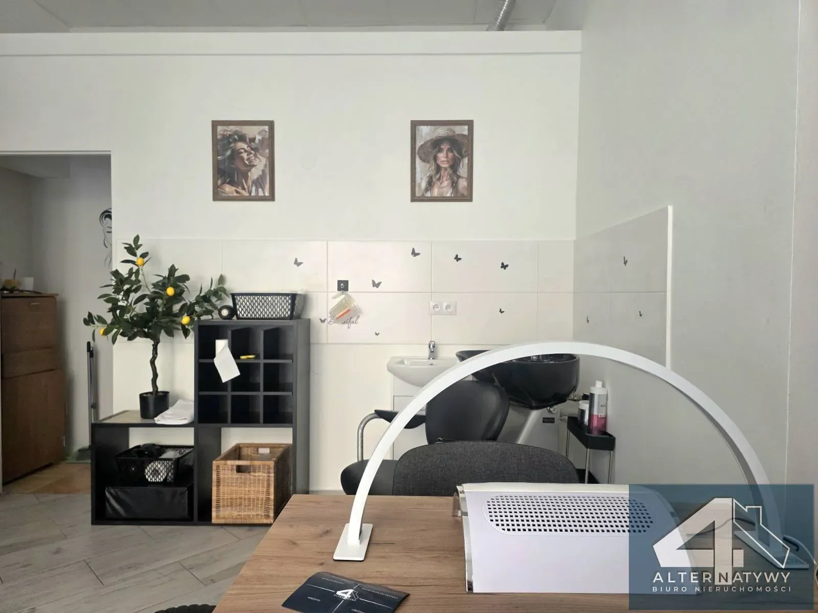 Salon fryzjerski 21m, witryna, ok Łobzowskiej 2 5