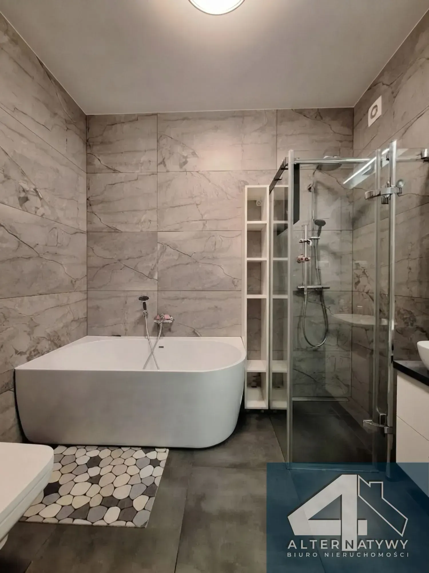 Parterowy bliźniak 131 m² z dwoma garażami 7