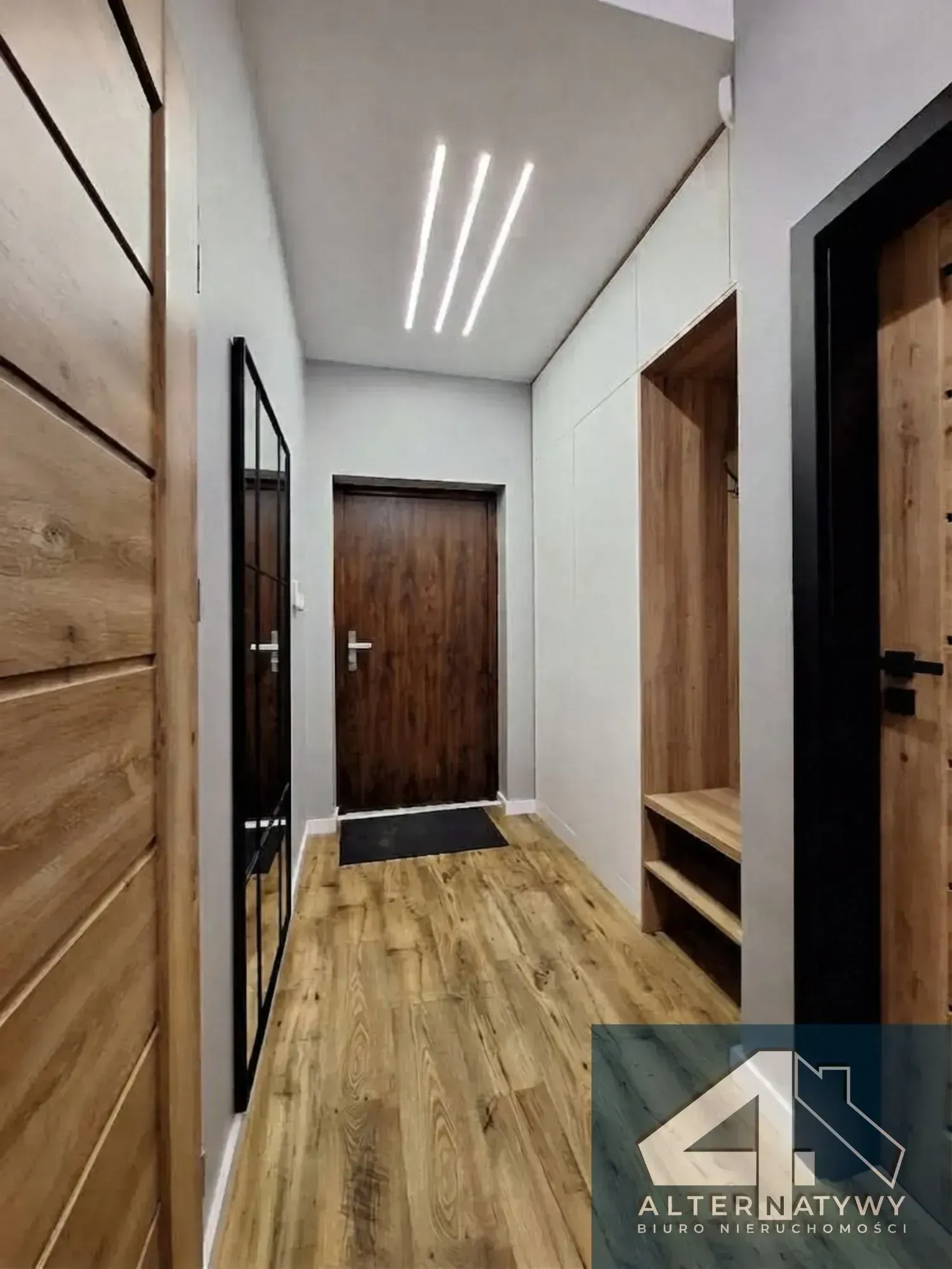 Parterowy bliźniak 131 m² z dwoma garażami 11