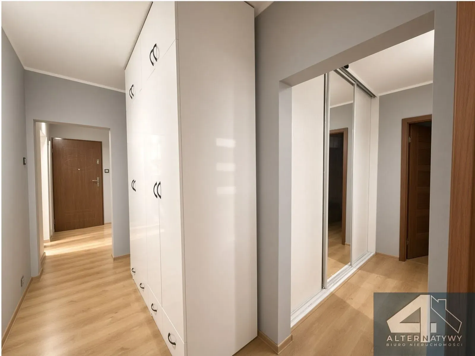 Bełchatów |3 pokoje|80m²|490 000 zł 6